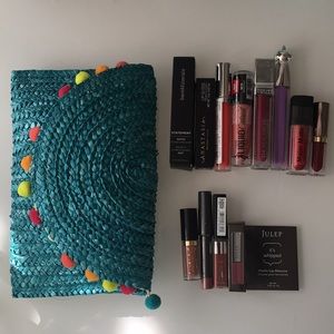 Lip Bundle + Free Lip minis! 😍